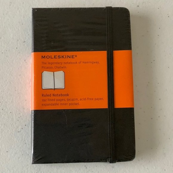 Moleskine Other - New Moleskine Ruled Notebook with secure band